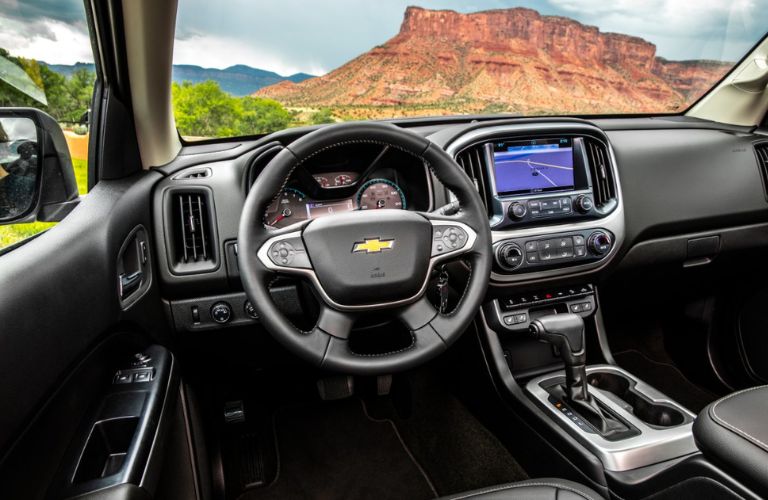 Dashboard View of the 2017 Chevrolet Colorado ZR2