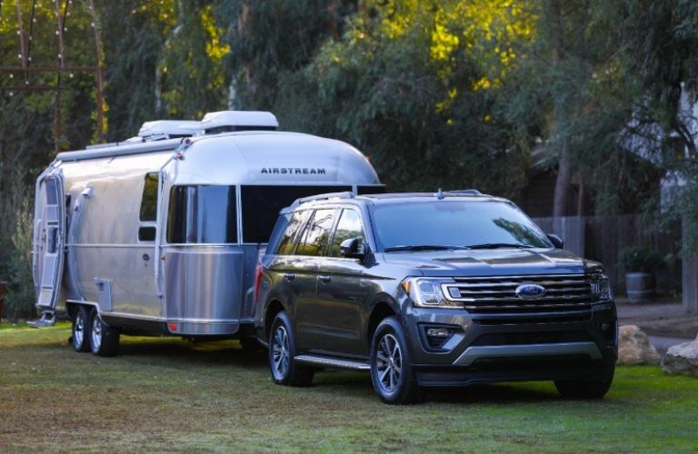 2018 Ford Expedition towing a trailer