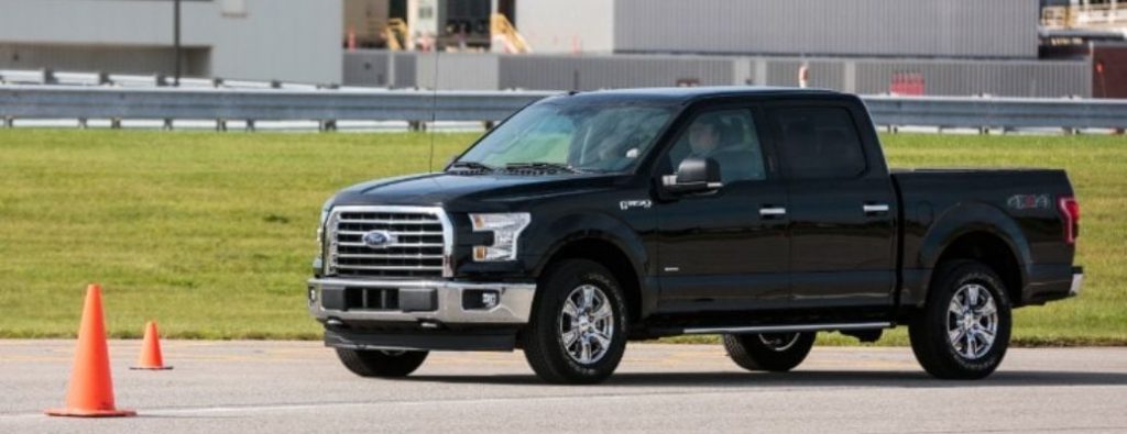 2016 Ford F-150 front quarter view