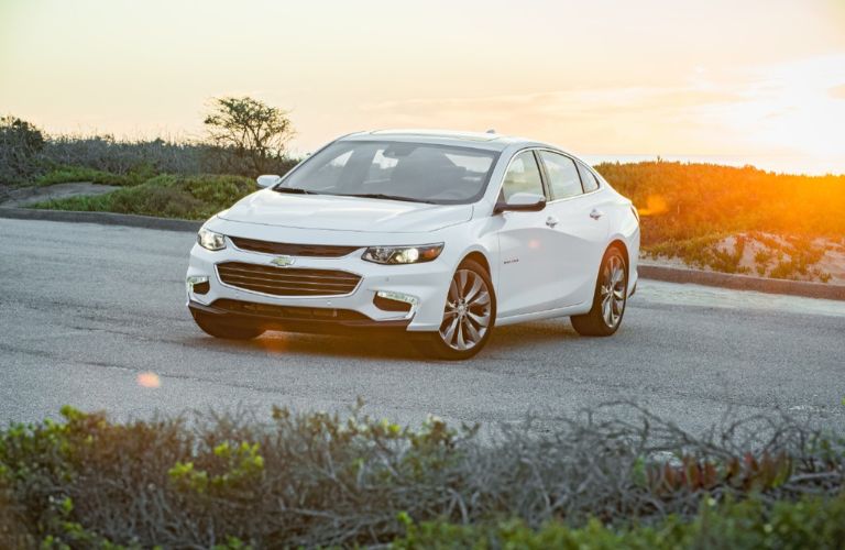 2018 Chevrolet Malibu front quarter view