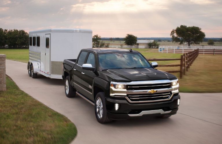 2018 Chevrolet Silverado 1500 towing a trailer