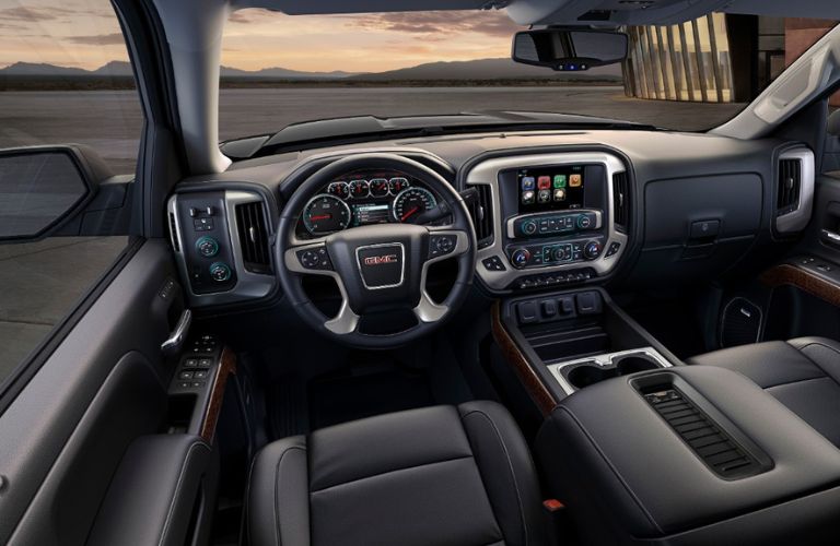 Dashboard view of the 2018 GMC Sierra 1500